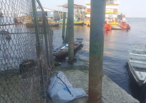 Homem morto é encontrado boiando perto de porto em Manaus