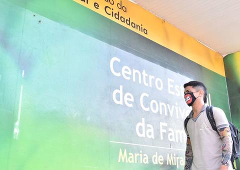 Estudantes do Cetam têm recepção em centros de convivência de Manaus