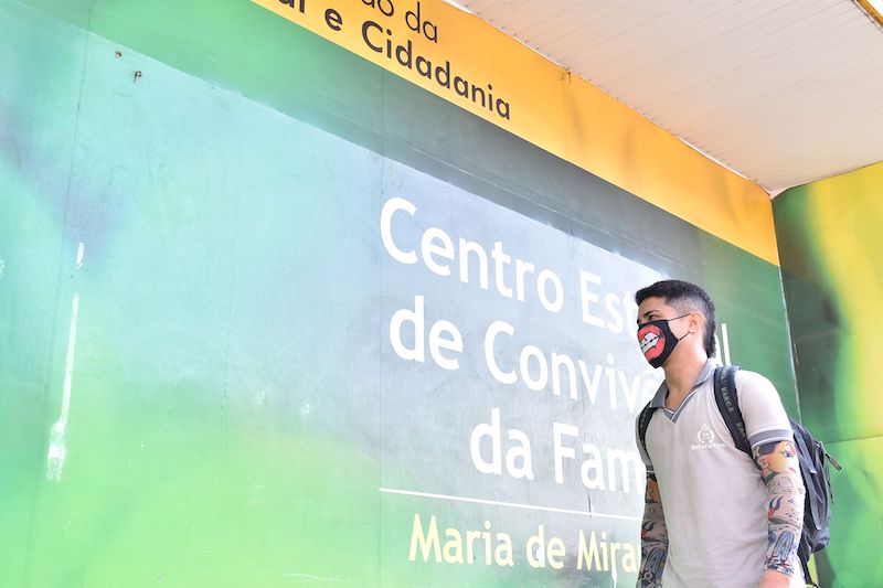 Estudantes do Cetam têm recepção em centros de convivência de Manaus