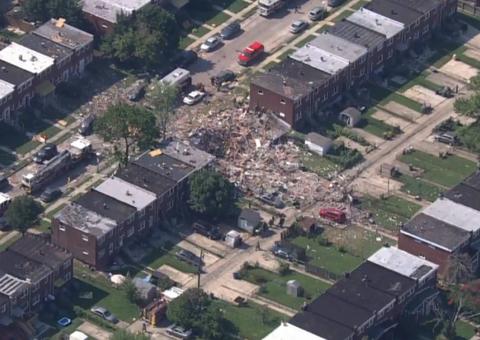 Explosão de gás destrói casas em Baltimore, nos Estados Unidos; veja imagens 