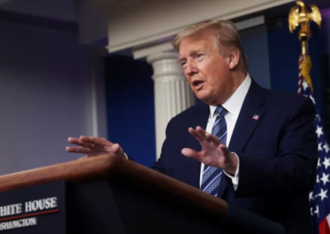 Donald Trump é retirado às pressas após tiroteio em coletiva na Casa Branca