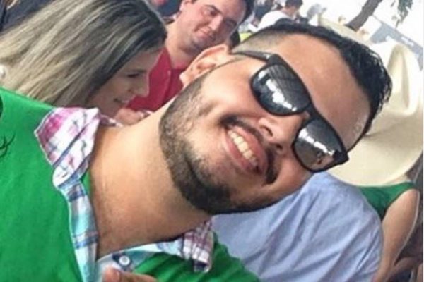 Cantor sertanejo morre em grave acidente de carro