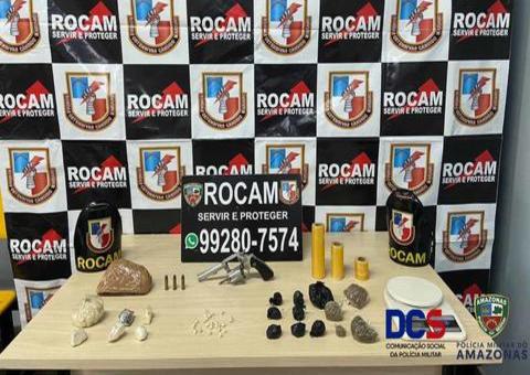 Armado, homem é preso com drogas em Manaus