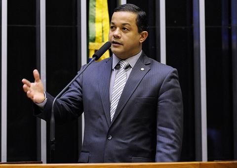 Deputado Pablo usou mãe e irmão como laranjas em contrato de R$ 1,2 milhão, diz PF