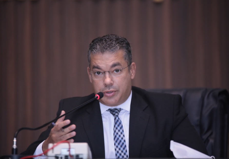 Presidente da Aleam anuncia extensa votação nesta quinta-feira 