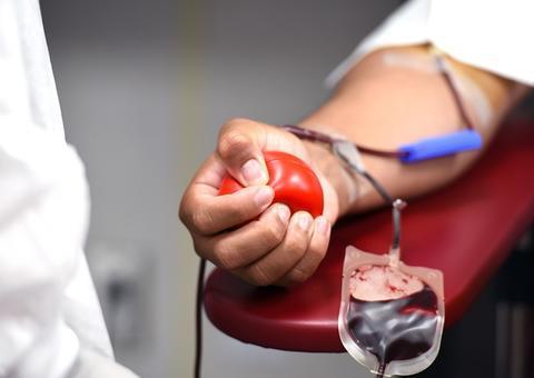 Anvisa publica guia com novas regras de triagem para doadores de sangue