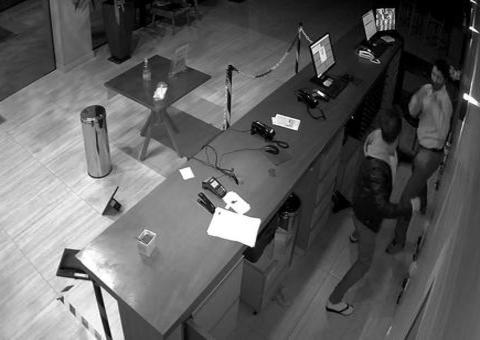 Recepcionista de hotel é agredido por cliente ao tentar aferir temperatura