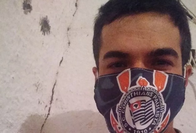 Homem morre na frente da família que achava que ele 'fingia' afogamento