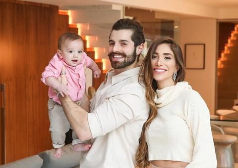 Chá revelação de Alok e Romana ao amanhecer bomba na web: ‘só funciono depois das 9h’