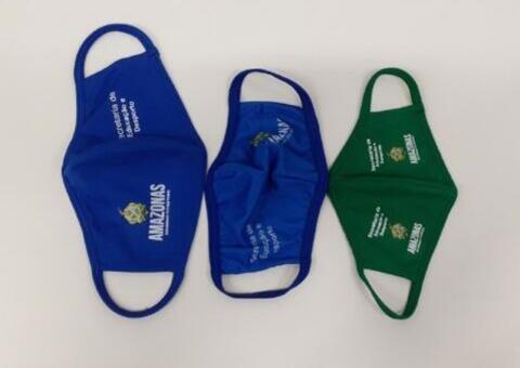 Seduc diz que não pagará por máscaras gigantes; alunos podem trocar item