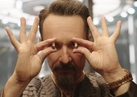 Power: Rodrigo Santoro passou 9 horas na maquiagem de novo filme da Netflix