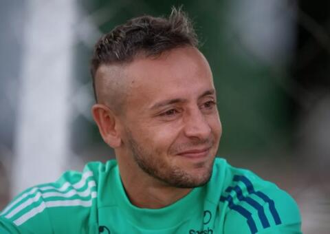 Flamengo confirma saída de Rafinha 