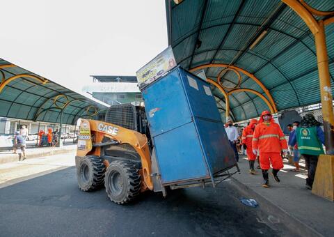 T1 vai ser fechado para obras em Manaus e comerciantes são retirados do local 