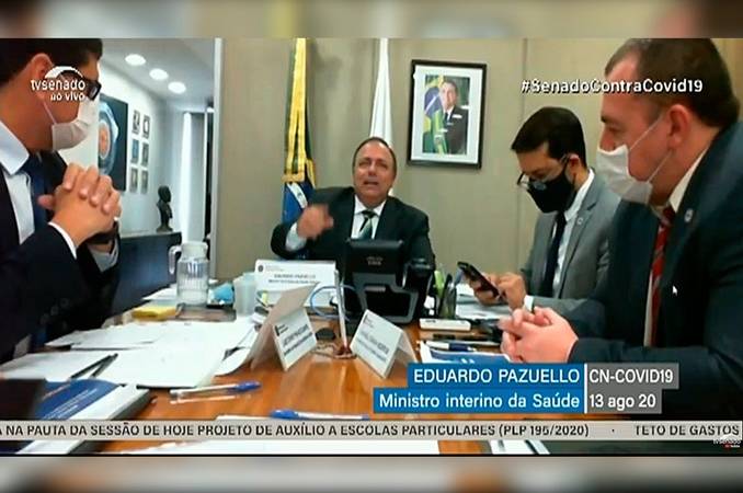 Não há estoque de cloroquina para covid-19, diz ministro da saúde