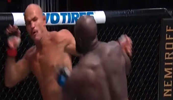 Cigano, ex-campeão do UFC, é nocauteado por Jairzinho