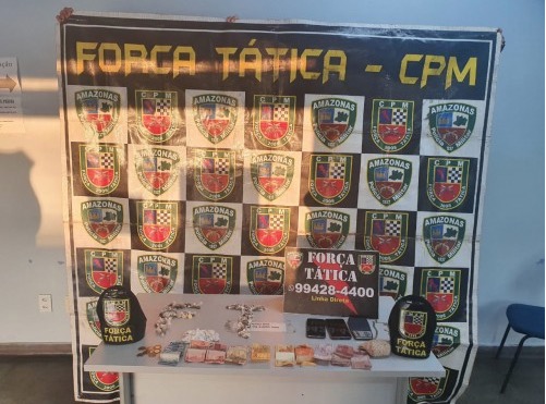 Dupla envolvida com o tráfico de drogas é presa no bairro Praça 14 