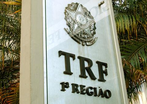 Servidora com pós-graduação garante adicional por decisão da Justiça