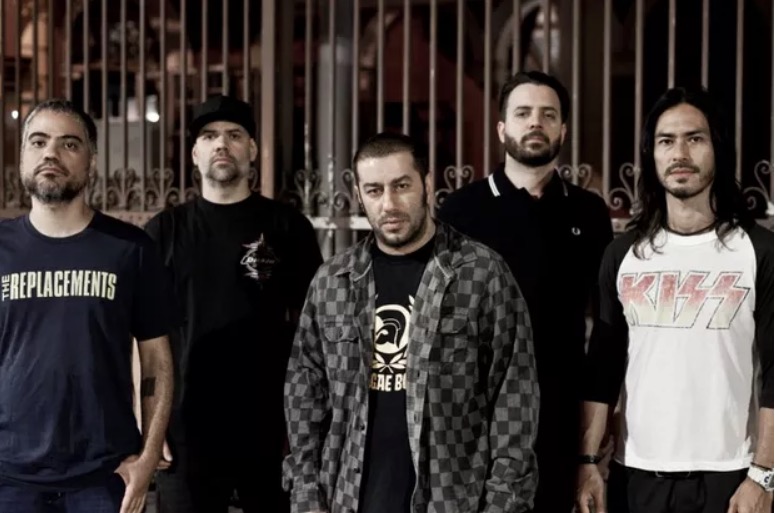 CPM22 anuncia saída de Japinha após polêmica de assédio a menina de 16 anos