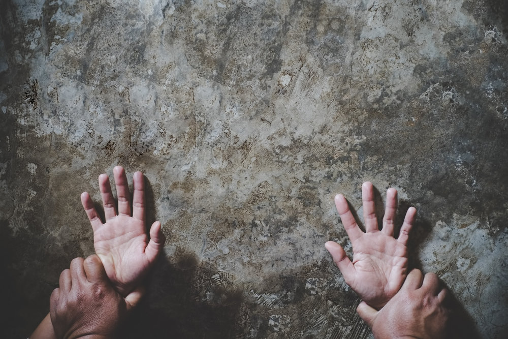 Jovem é atacada e estuprada em conjunto de Manaus