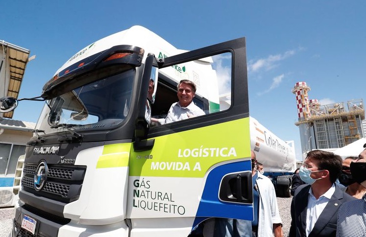 Bolsonaro destaca potencial do gás natural no Amazonas 