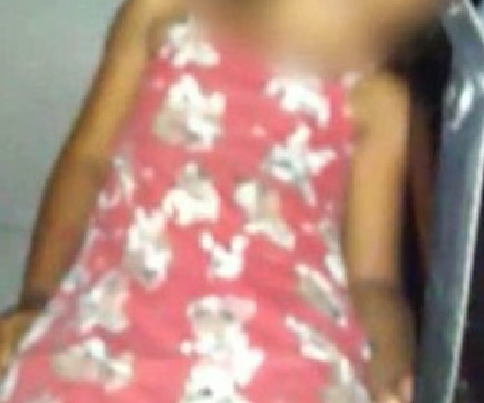 Menina de 4 anos é esquecida dentro de carro de transporte por aplicativo  