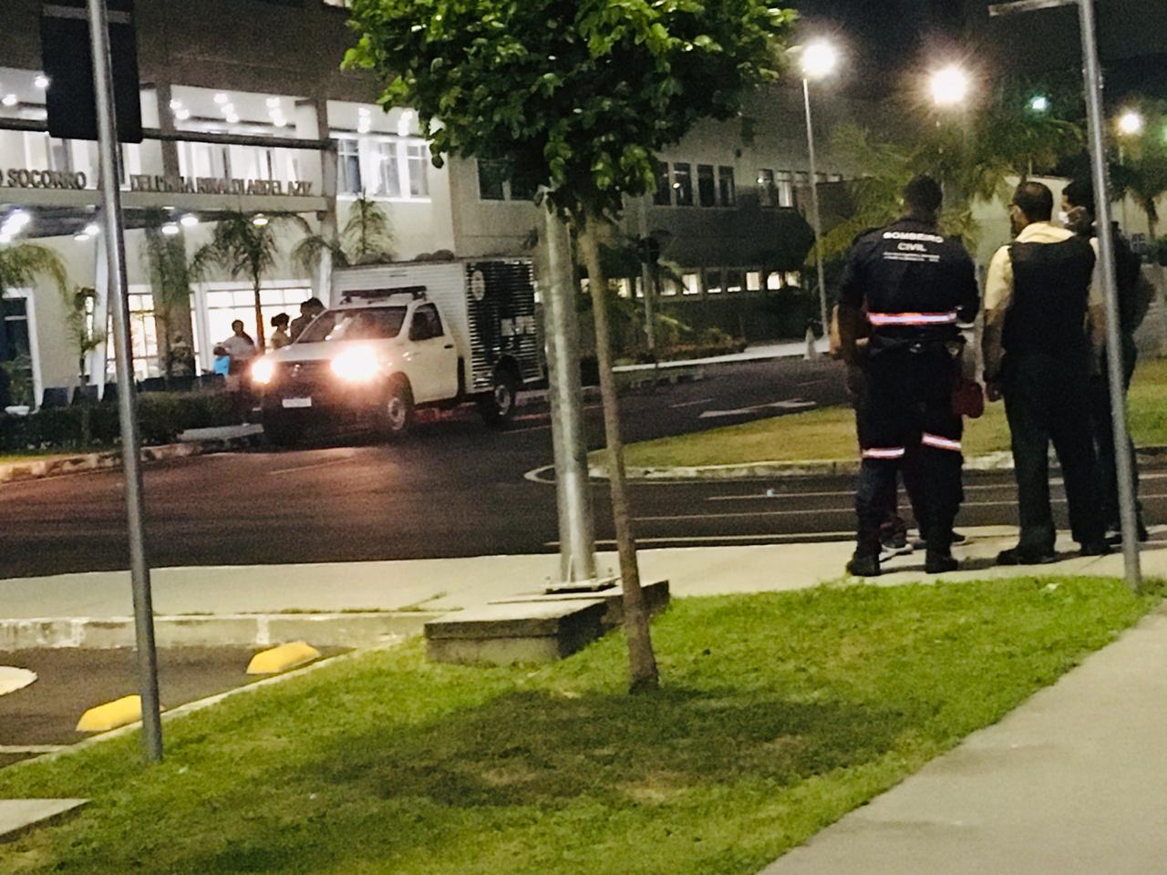 Mulher morre em hospital após ser baleada por homem de moto em Manaus