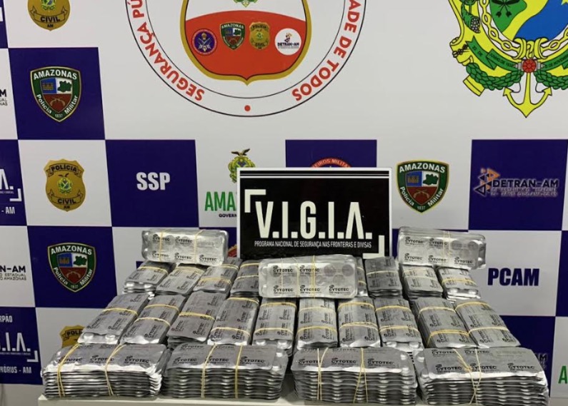 Peruano é preso com mais de 7 mil pílulas de remédio abortivo no Amazonas