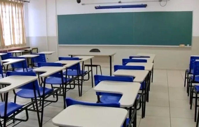 Volta às aulas é adiada por alto índice de alunos com Covid-19 em São Paulo