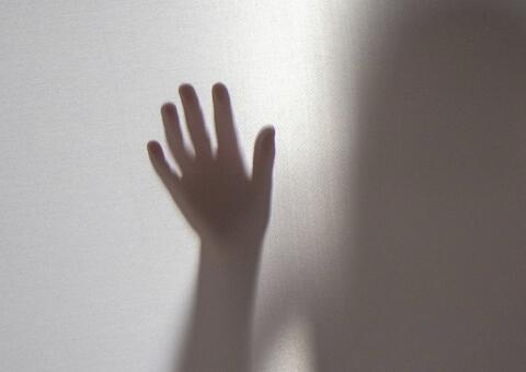 Tio insinua que menina de 10 anos tenha sido estuprada por outros parentes