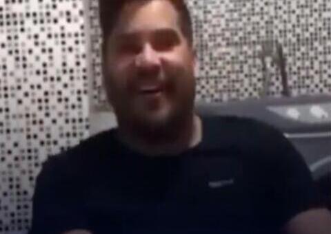 Cantor Cauan 'tira sarro' do coronavírus em vídeo antigo: 'vem em nós'