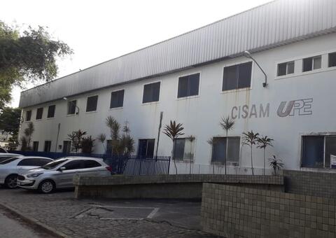 Menina estuprada pelo tio tem alta e deixa hospital em Pernambuco