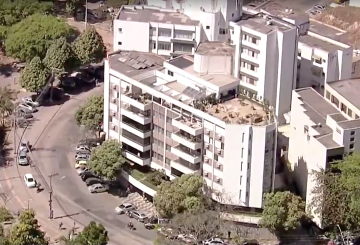 Menino de 9 anos morre após cair do quarto andar de prédio 