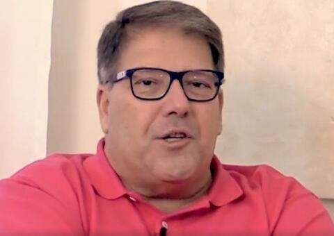 Apresentador Luciano Faccioli é internado com Covid-19