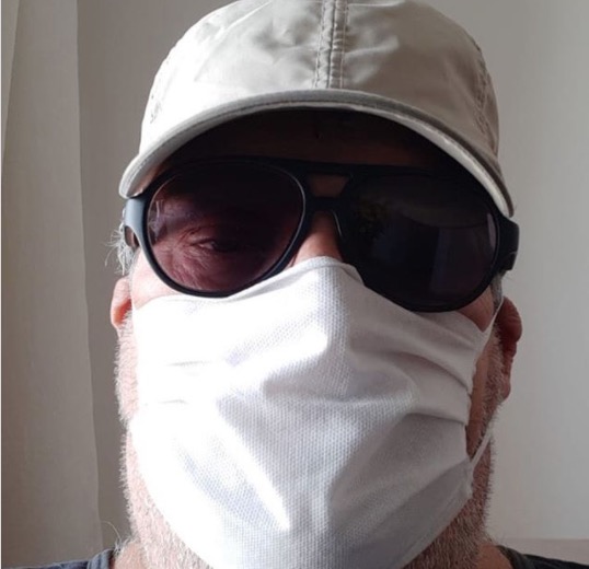 Apresentador Luciano Faccioli é internado com Covid-19