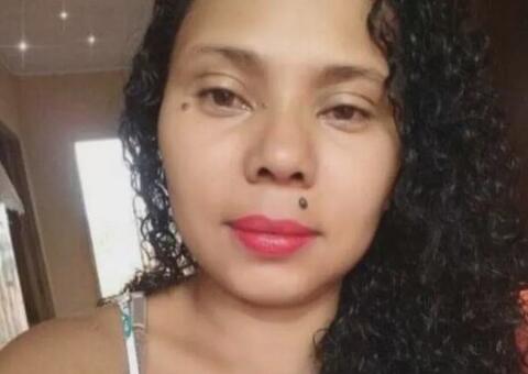 Mulher é degolada e suspeito posta fotos no WhatsApp