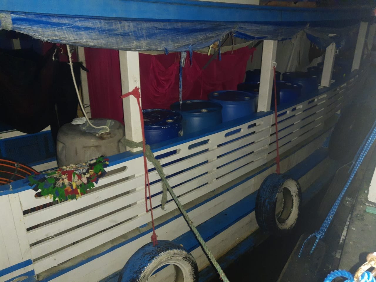 Homem é preso transportando gasolina e diesel ilegal no Amazonas 