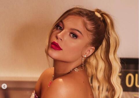 Luísa Sonza dá empinada fatal e impressiona com bumbum na lua