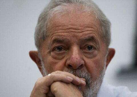 Lula pede desculpas por ter negado extradição de Cesare Battisti