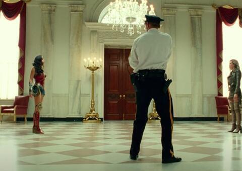 Mulher-Maravilha 1984 ganha trailer eletrizante; assista