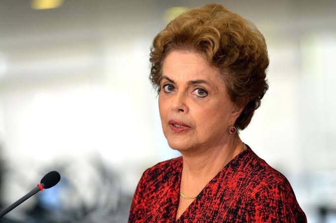 Teto de gastos é atentado contra povo brasileiro, escreve Dilma