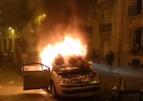 Derrota do PSG causa momentos de terror em Paris