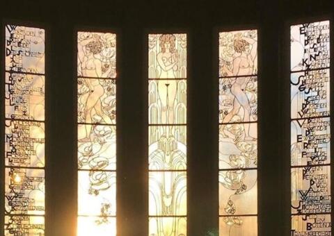 Universidade oferece bolsa de R$ 10 mil para não fazer nada