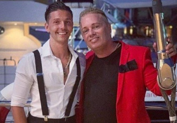 Milionário vai casar e espera bebê com o ex da própria filha