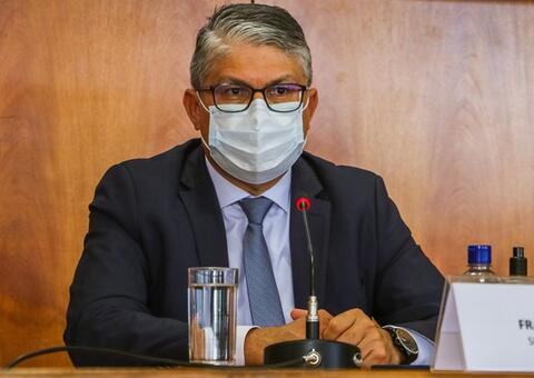 Secretário de Saúde do Distrito Federal é preso durante operação 