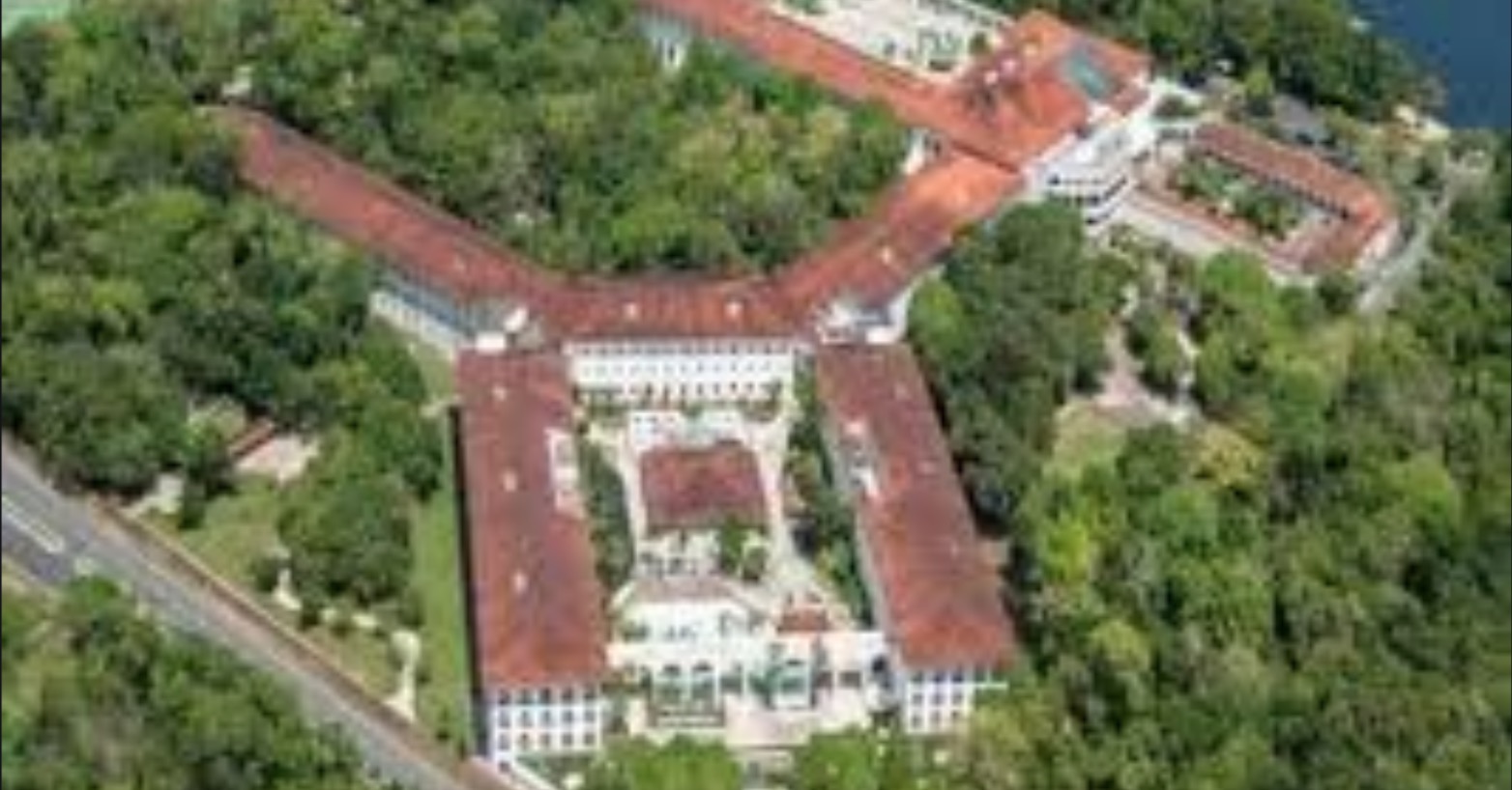 Tropical Hotel vai a leilão pela terceira vez 