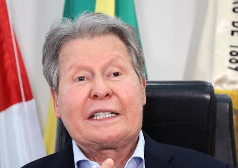 Sem abrir escolas, prefeito de Manaus desacredita da 'imunidade de rebanho'