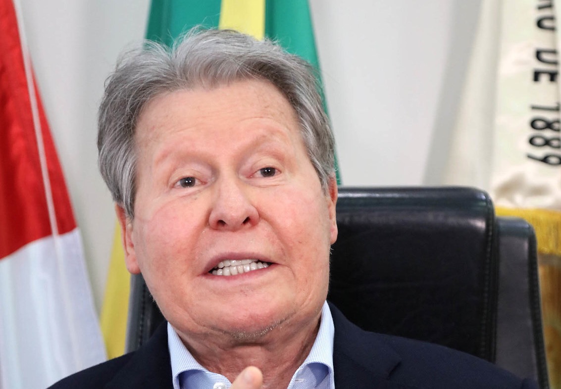 Sem abrir escolas, prefeito de Manaus desacredita da 'imunidade de rebanho'
