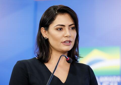 Grupo Anonymous vaza supostos dados de Michelle Bolsonaro