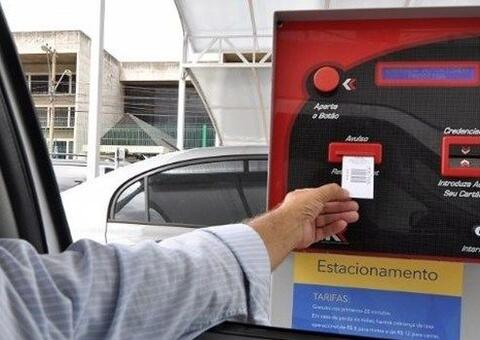 Justiça proíbe cobrança de taxa por perda de ticket de estacionamento no AM