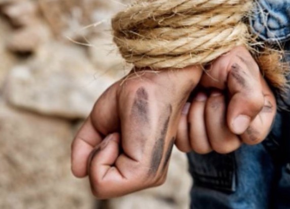 Motorista de app é feito refém durante assaltos em Manaus